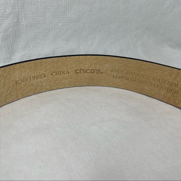 Chico’s Adjustable Black Leather Belt Circle Buckle - Picture 3 of 11